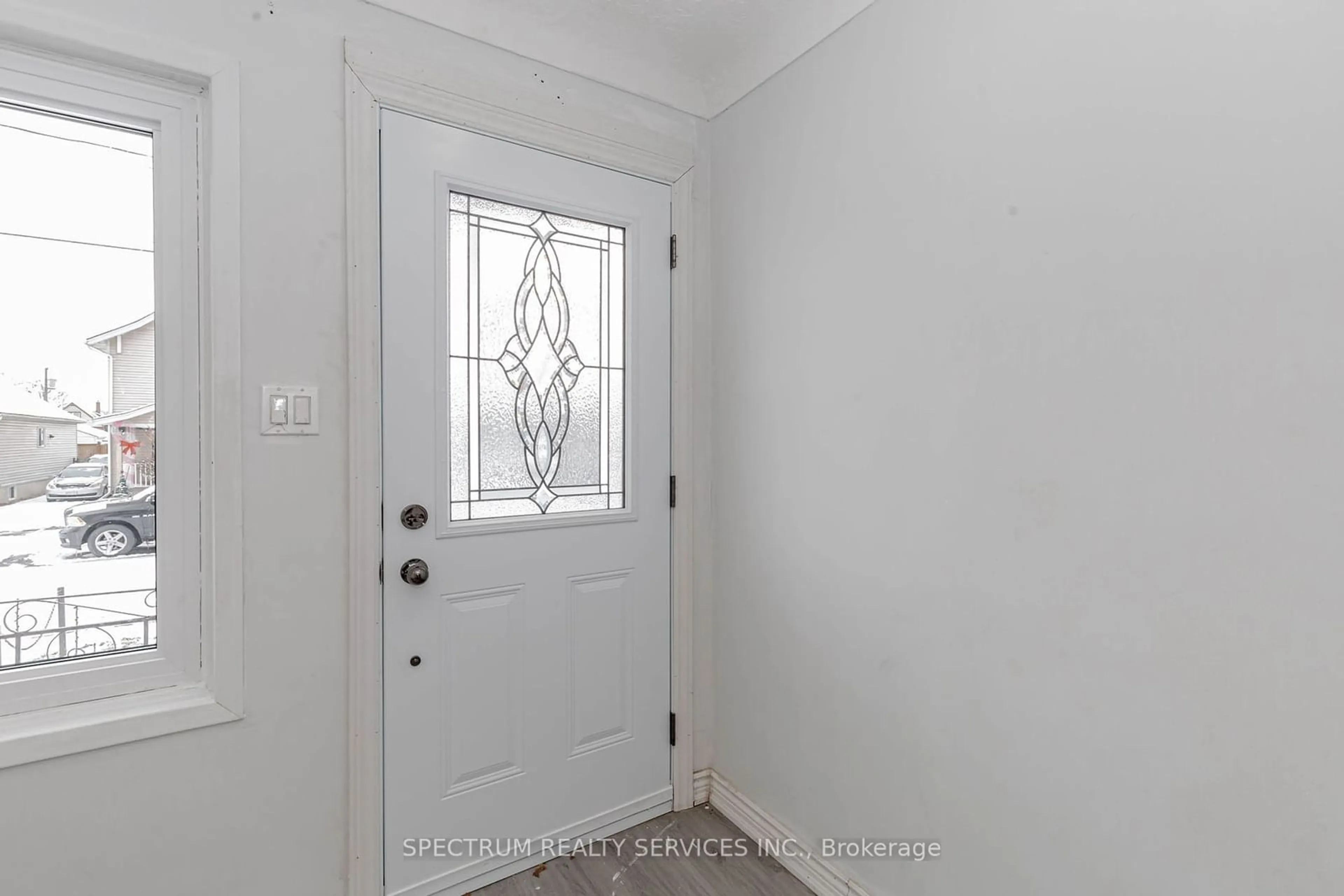 Indoor entryway for 55 Hamilton St, St. Catharines Ontario L2S 1K8