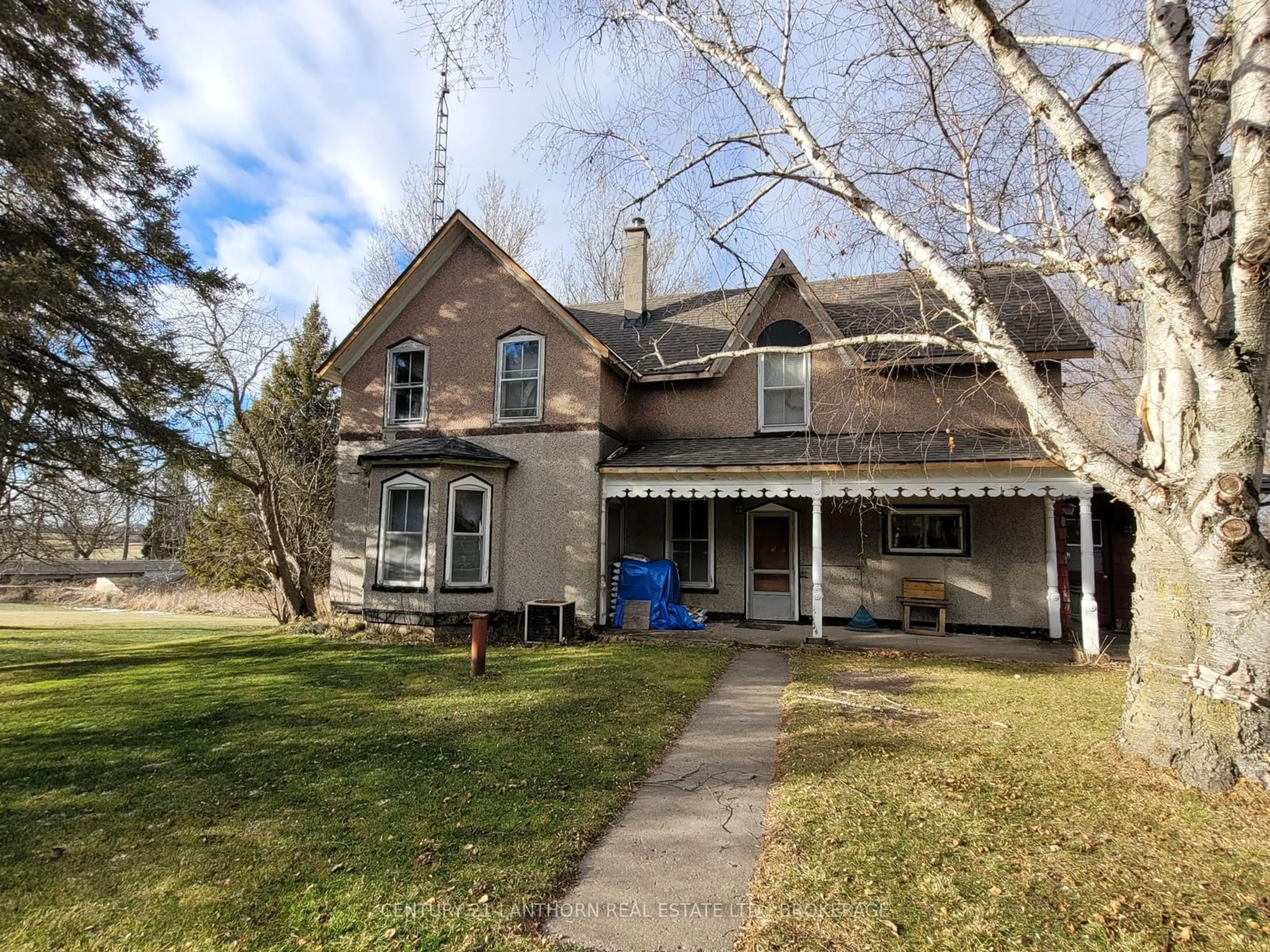 A pic from outside/outdoor area/front of a property/back of a property/a pic from drone, street for 3179 Big Creek St, Greater Napanee Ontario K7R 3K6