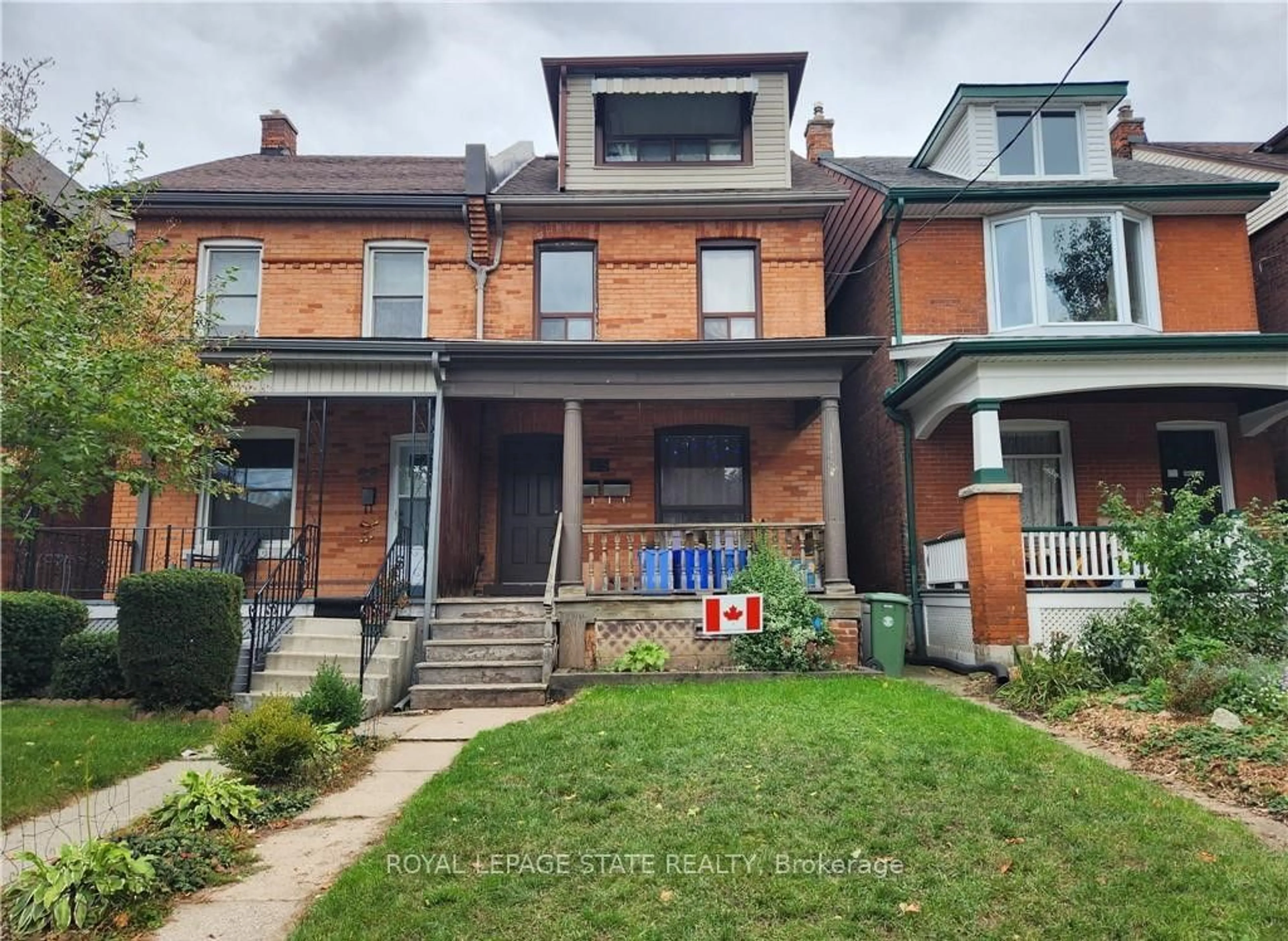 Home with brick exterior material, street for 25 Gladstone Ave, Hamilton Ontario L8M 2H7