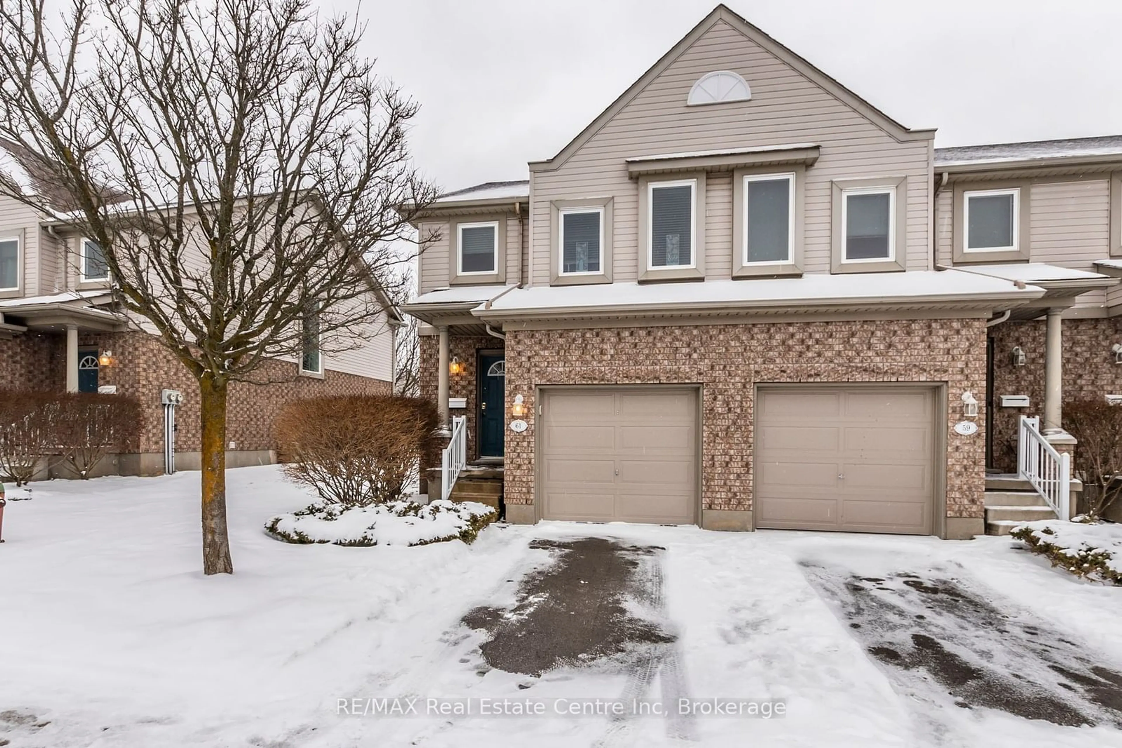 A pic from outside/outdoor area/front of a property/back of a property/a pic from drone, street for 61 Roehampton Cres, Guelph Ontario N1L 1M8