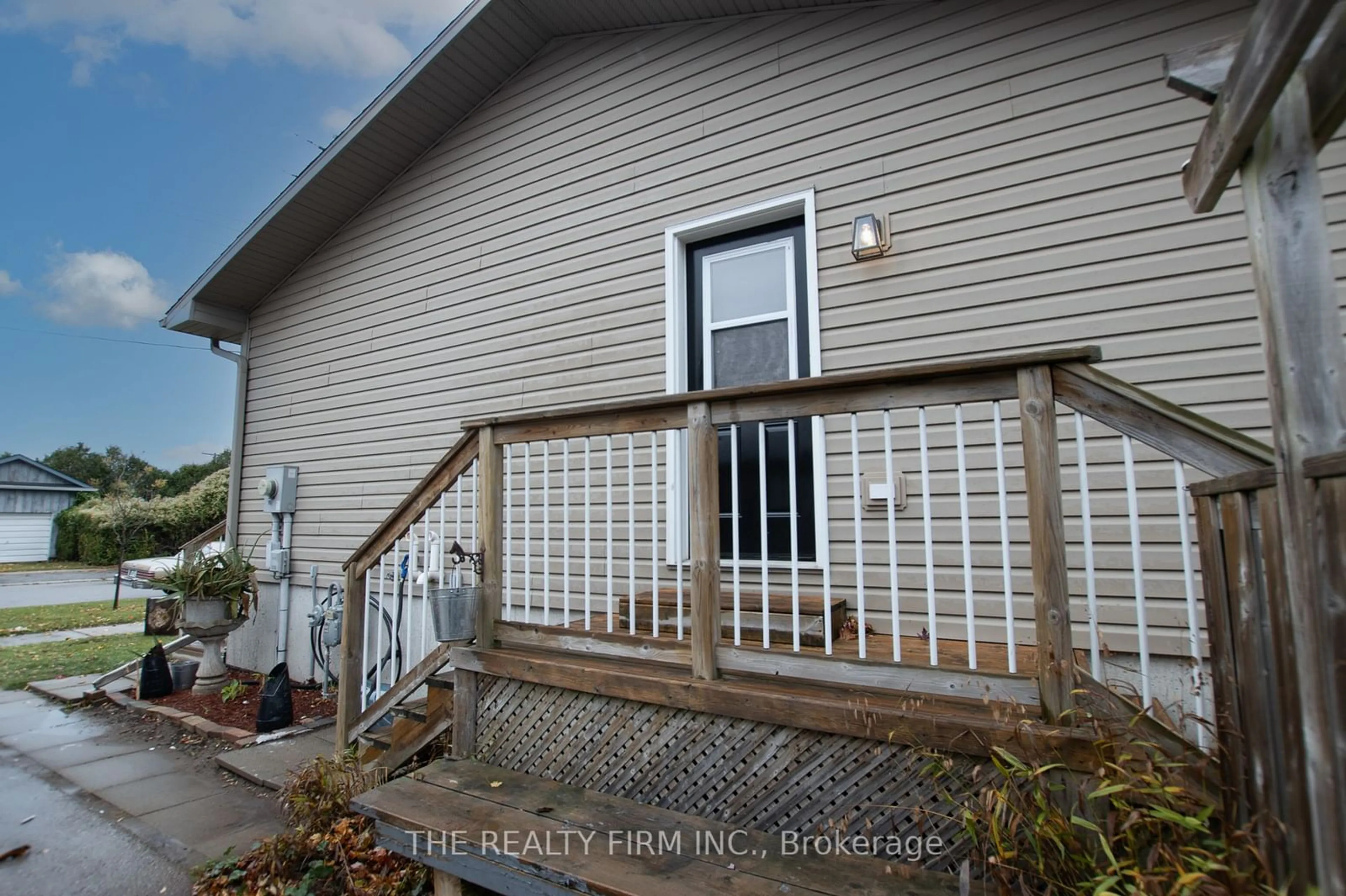 Patio, unknown for 141 Cambridge St, Goderich Ontario N7A 2Y5