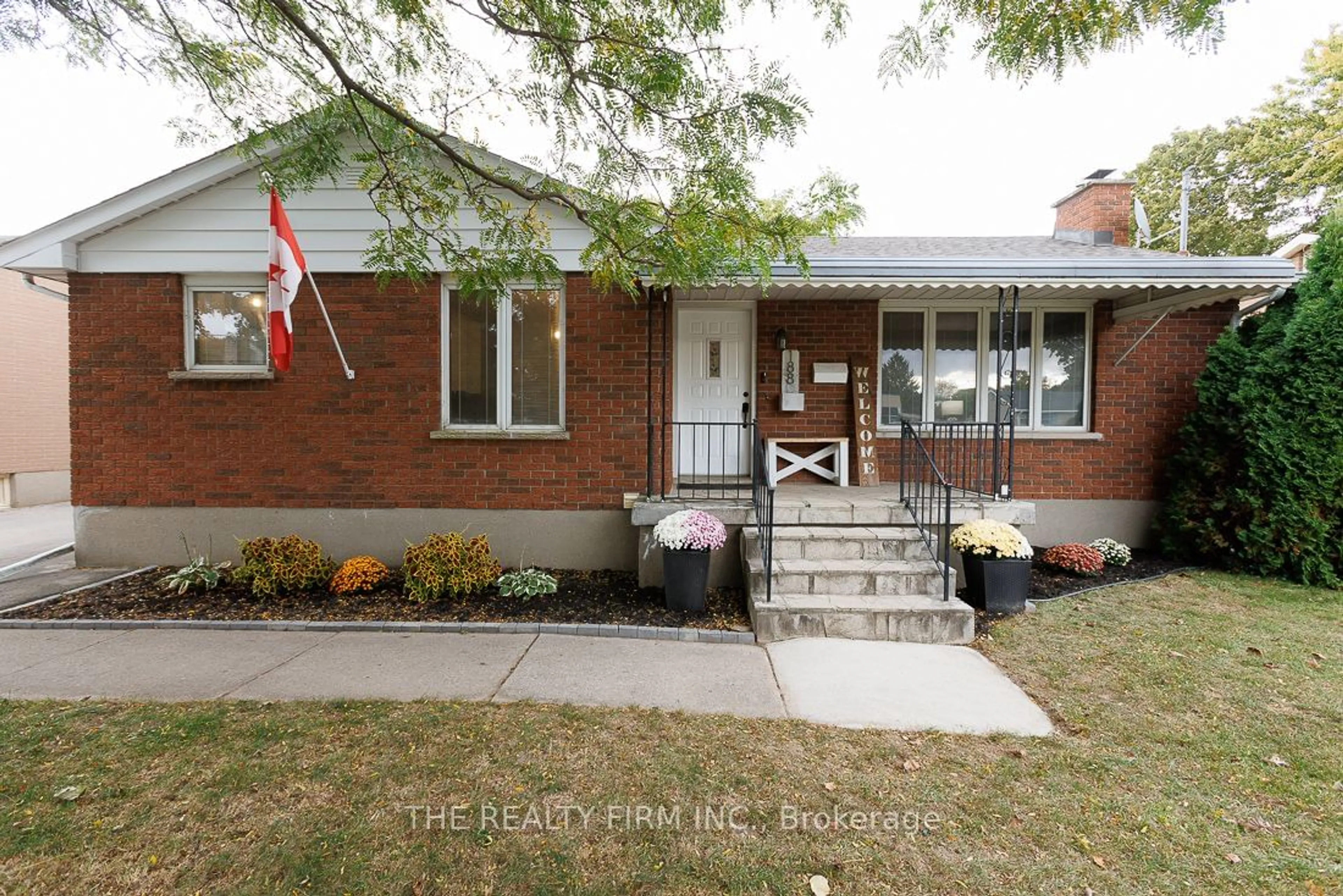 Home with brick exterior material, street for 188 Dawn Dr, London Ontario N5W 4X1