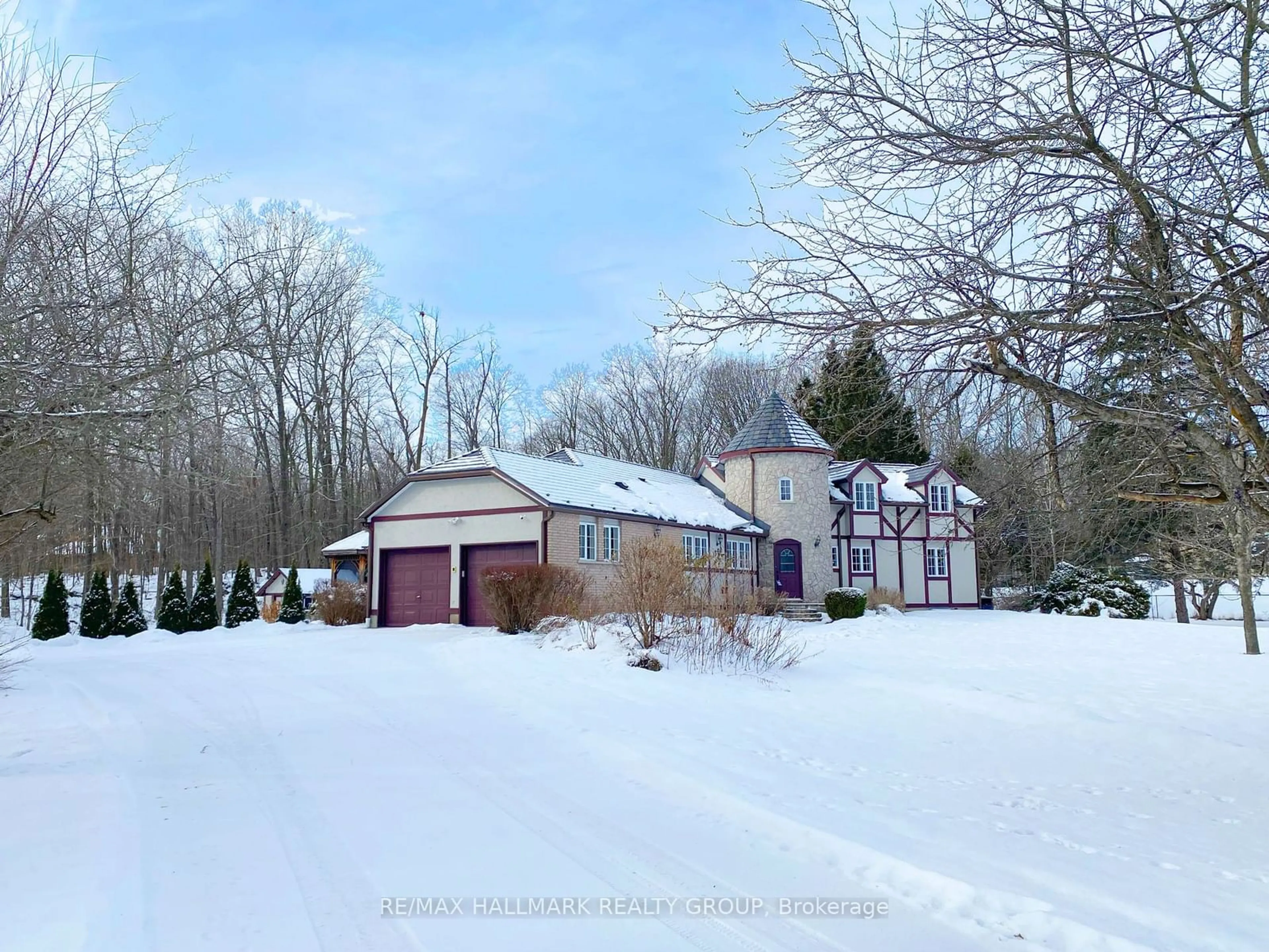 A pic from outside/outdoor area/front of a property/back of a property/a pic from drone, unknown for 1390 MILLBURN Cres, Orleans - Cumberland and Area Ontario K4C 1C9