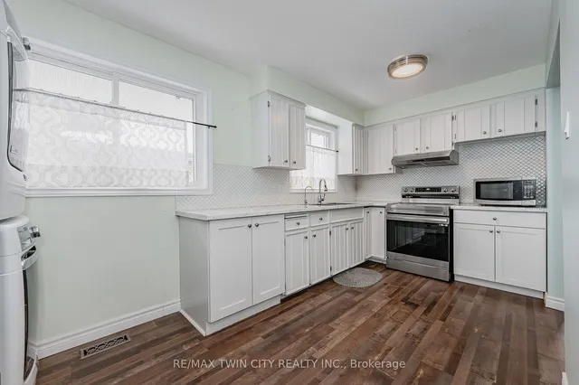 Additional property image - 16 Overlea Cres
