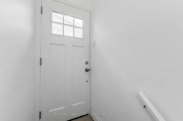 Additional property image - 16 Overlea Cres
