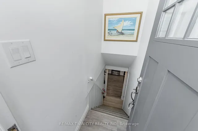 Additional property image - 16 Overlea Cres
