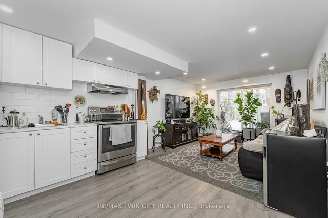 Additional property image - 16 Overlea Cres