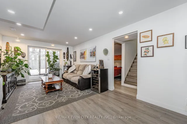 Additional property image - 16 Overlea Cres