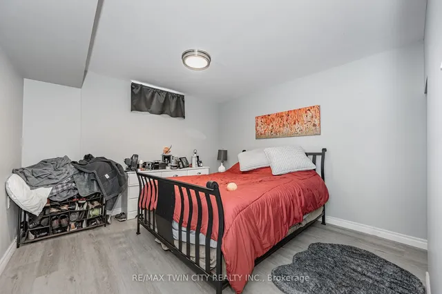 Additional property image - 16 Overlea Cres