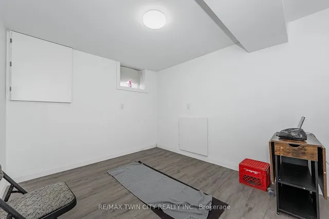 Additional property image - 16 Overlea Cres