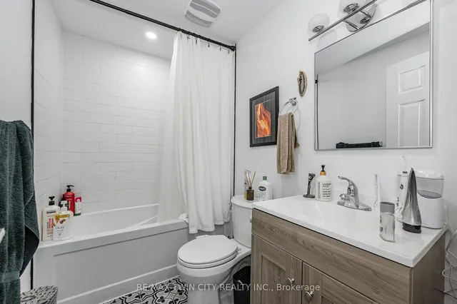 Additional property image - 16 Overlea Cres