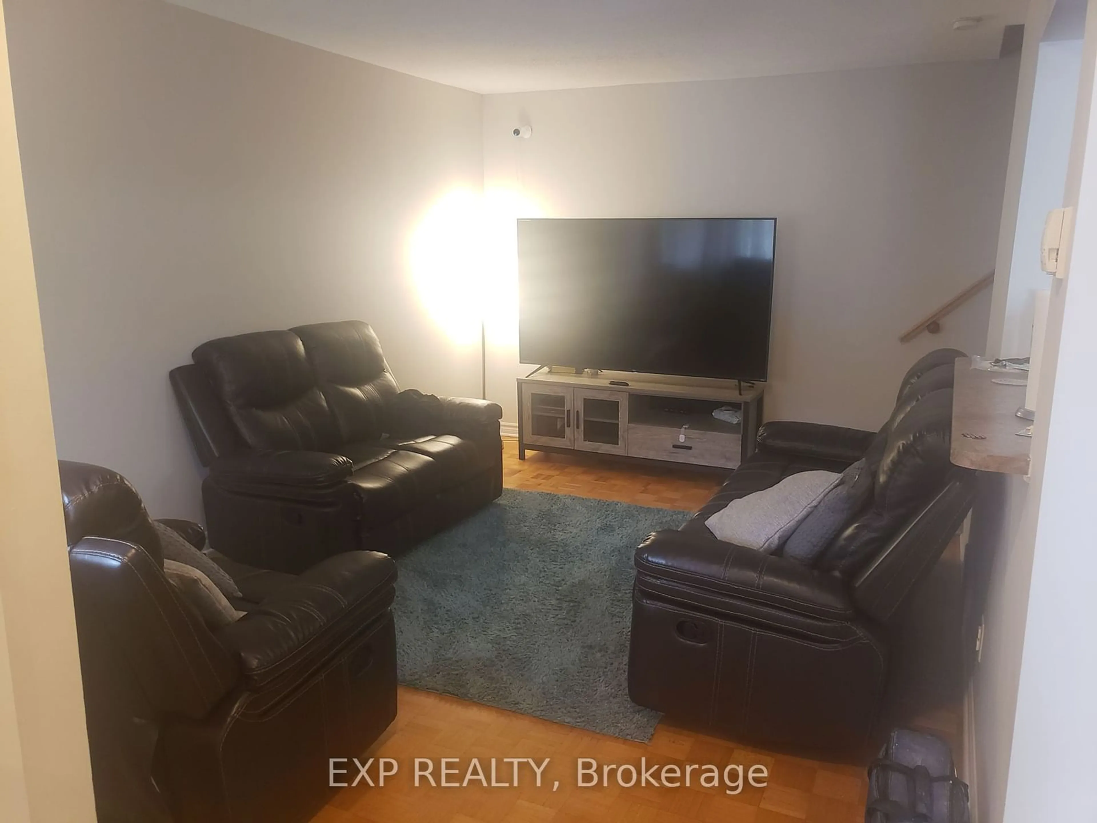 Living room with furniture, unknown for 1655 Heatherington Rd #3, Hunt Club - South Keys and Area Ontario K1V 8V8