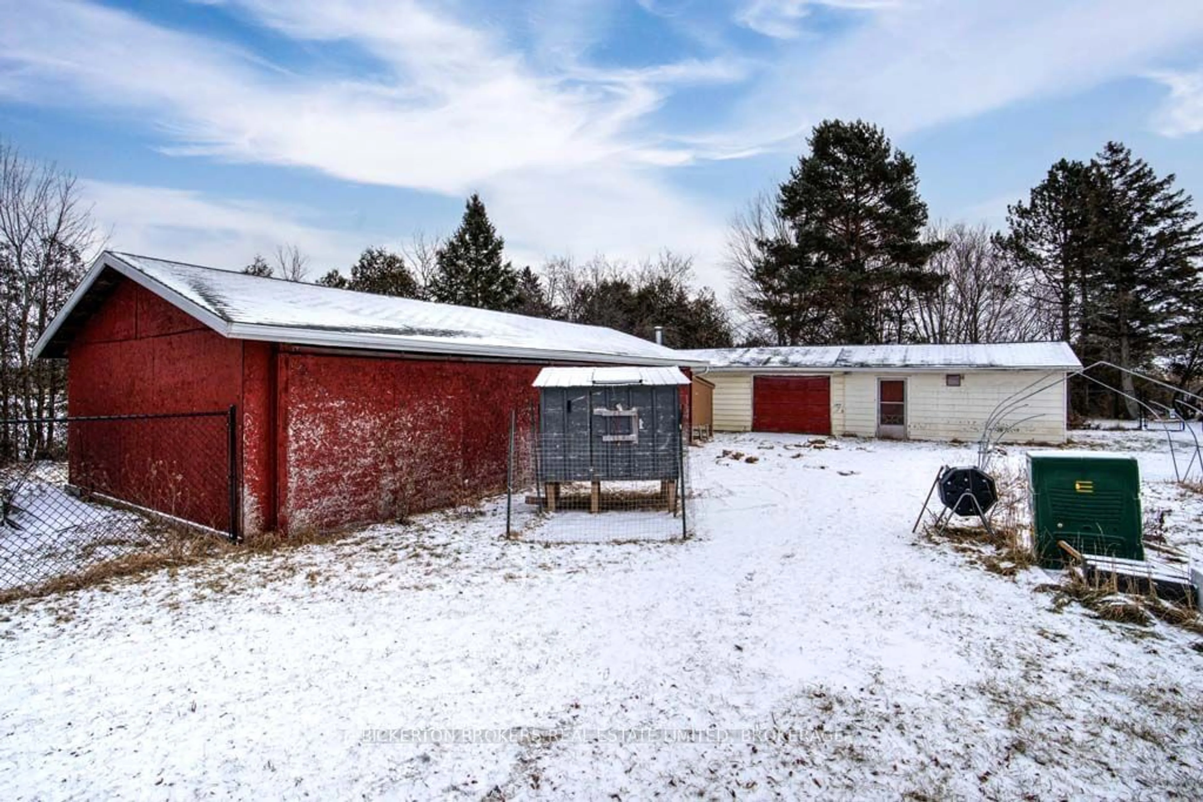 Shed for 4538 County Rd 2 Rd, Leeds & Grenville Ontario K7G 2V6