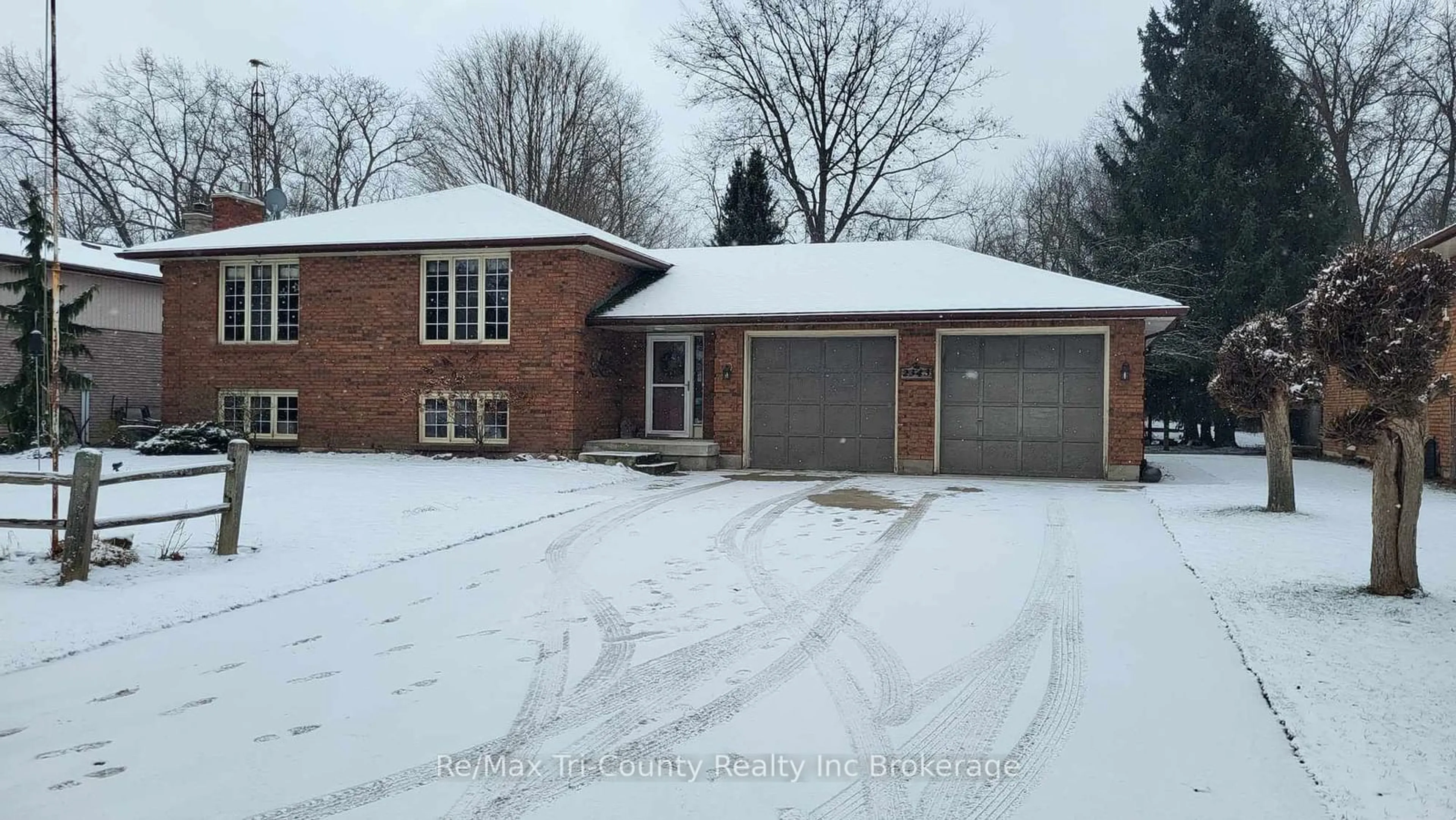 Home with brick exterior material, street for 2343 Church St, Strathroy-Caradoc Ontario N0L 1W0