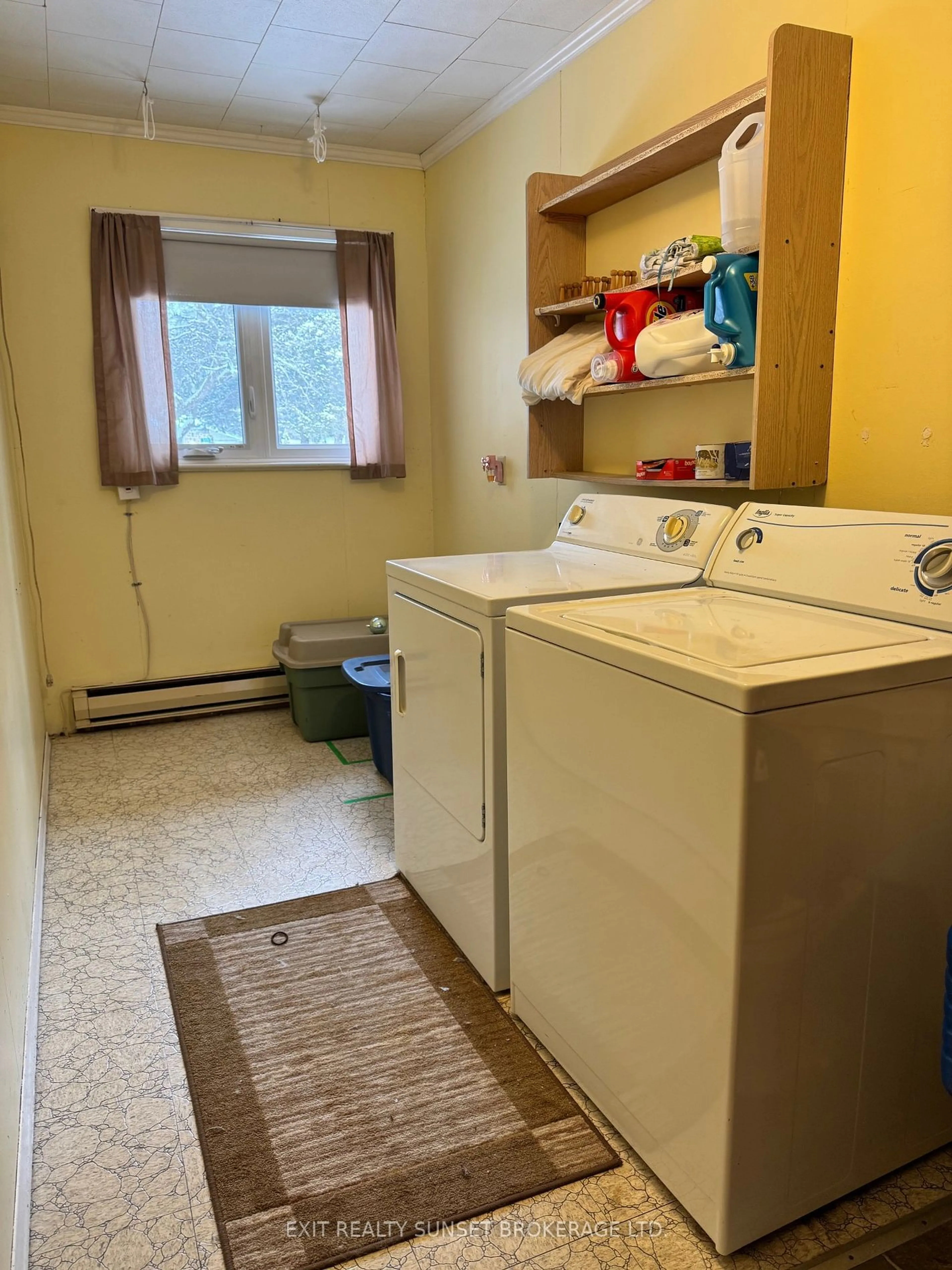 Laundry room for 3413 County Rd 36 Rd, Kawartha Lakes Ontario K0M 1A0