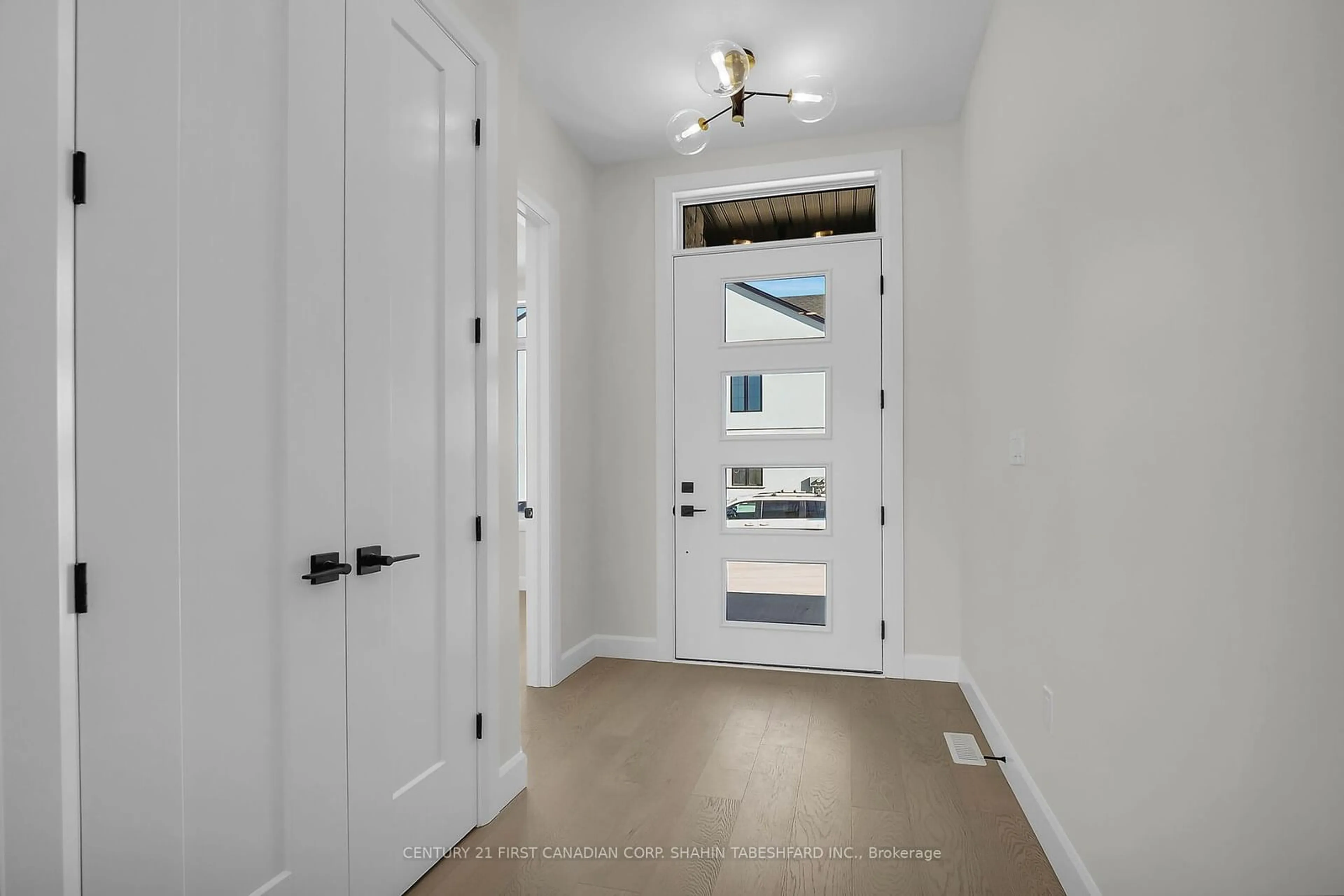 Indoor entryway for 3425 Grand Oak Crossing N/A #46, London Ontario N6P 0K4