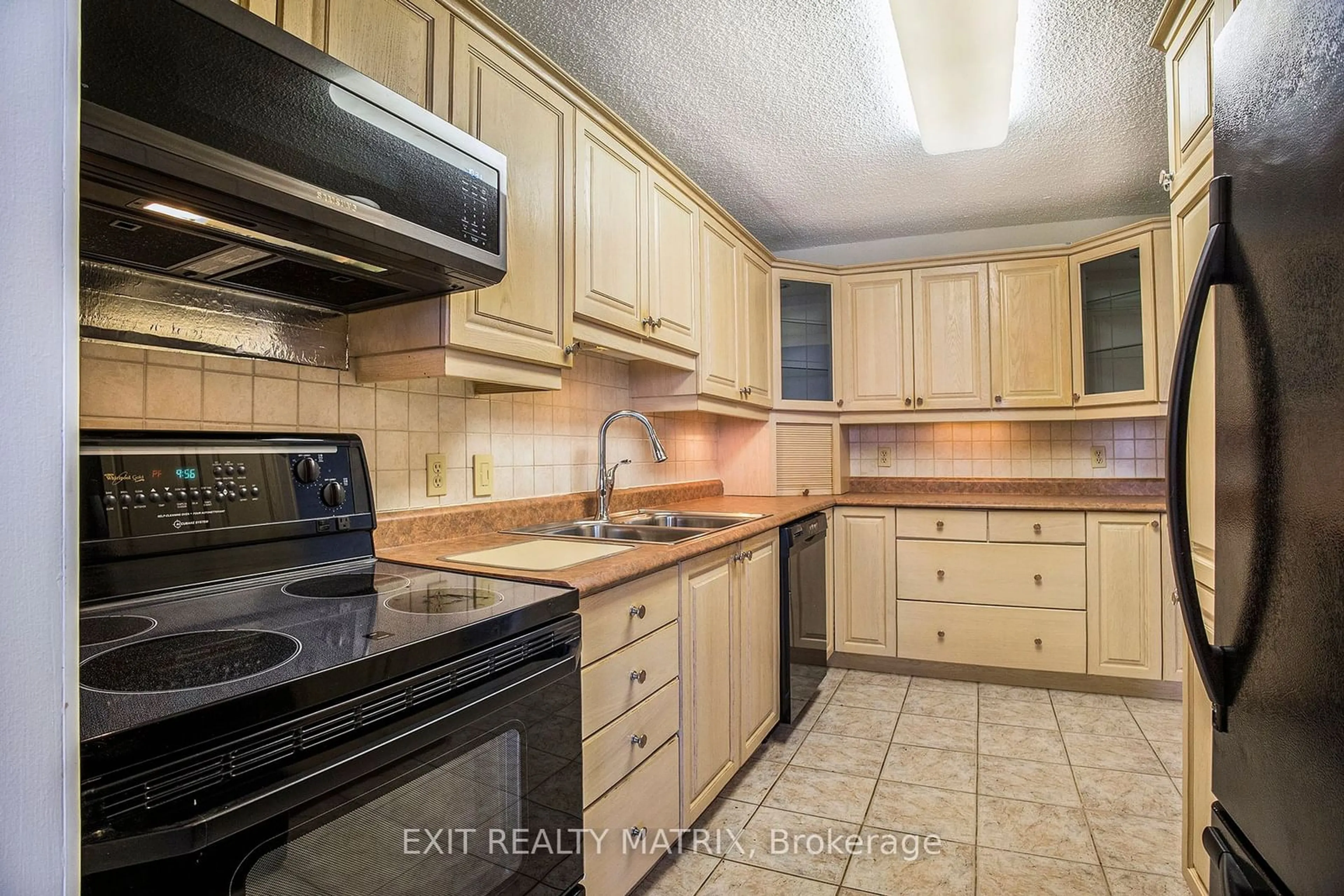 Standard kitchen, unknown for 665 Bathgate Dr #1507, Cyrville - Carson Grove - Pineview Ontario K1K 3Y4