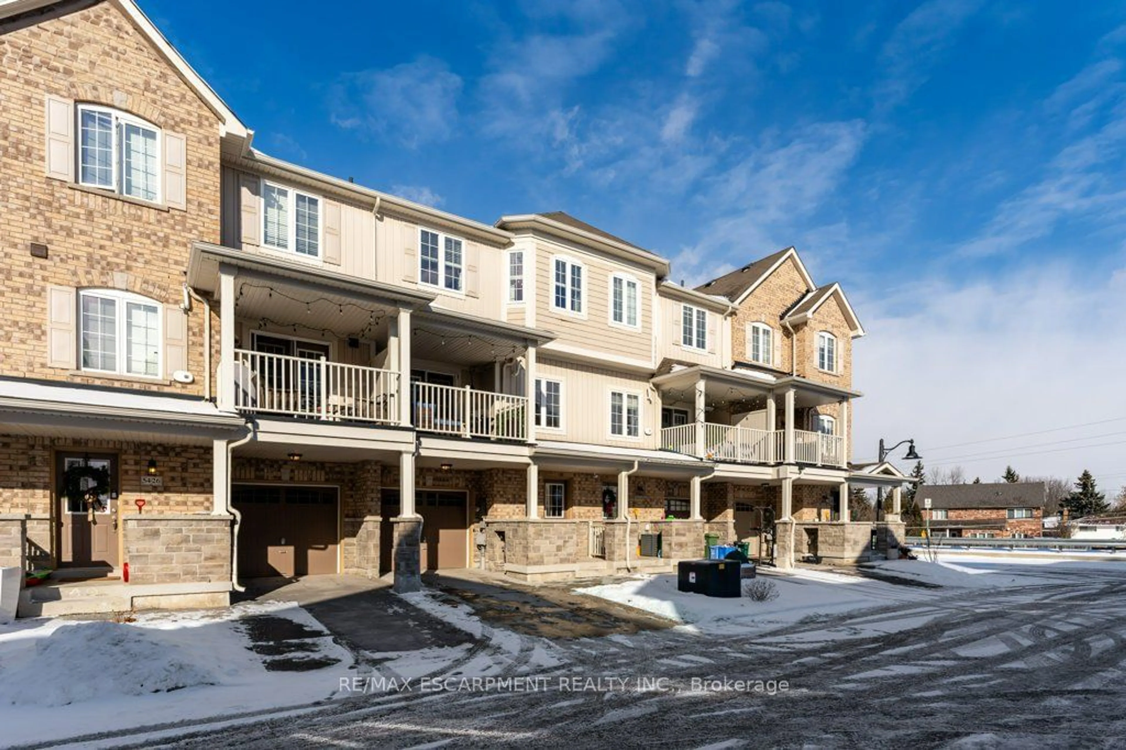 Patio, street for 54 Nisbet Blvd #25, Hamilton Ontario L8B 0Y3