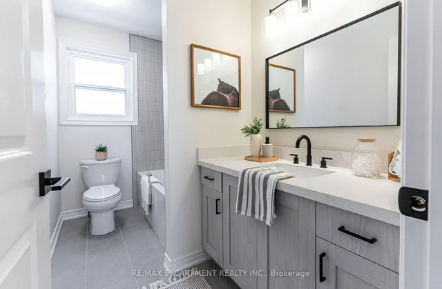 Additional property image - 29 Featherwood Cres