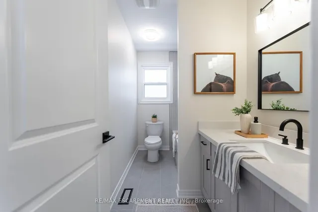 Additional property image - 29 Featherwood Cres
