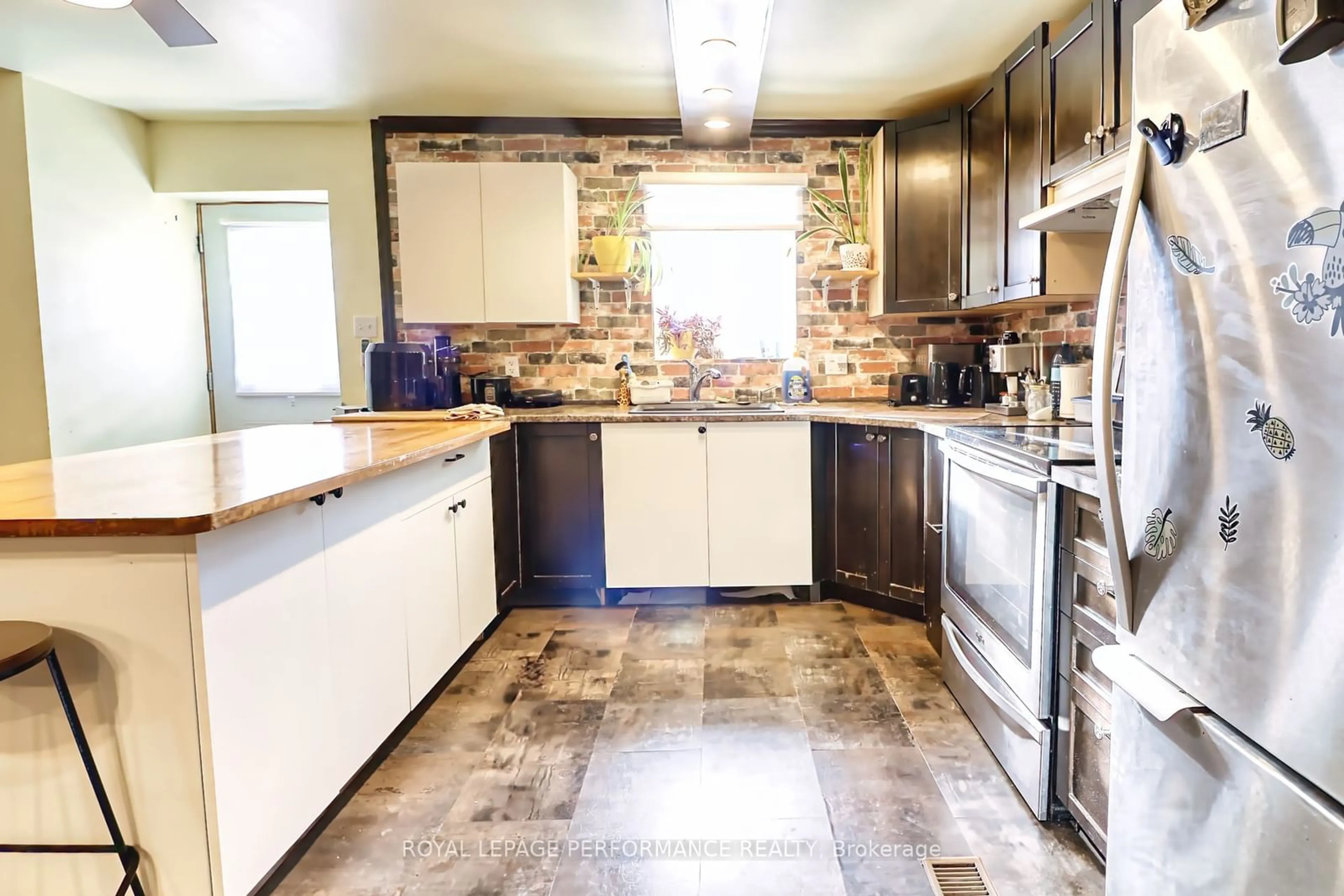 Open concept kitchen, ceramic/tile floor for 743 REGENT St, Hawkesbury Ontario K6A 1G5