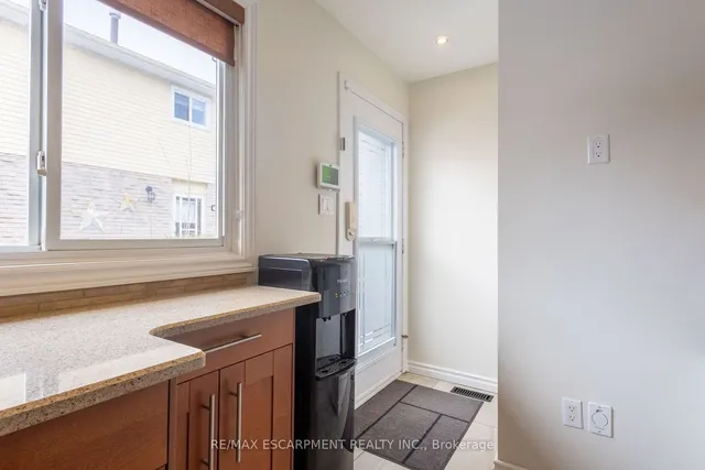 Additional property image - 72 Athenia Dr