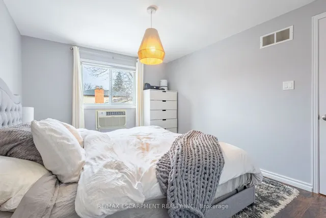 Additional property image - 72 Athenia Dr