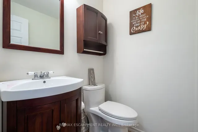 Additional property image - 72 Athenia Dr