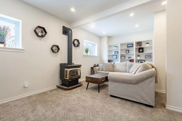 Additional property image - 72 Athenia Dr