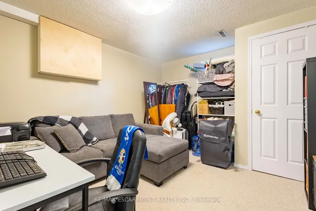 Additional property image - 72 Athenia Dr