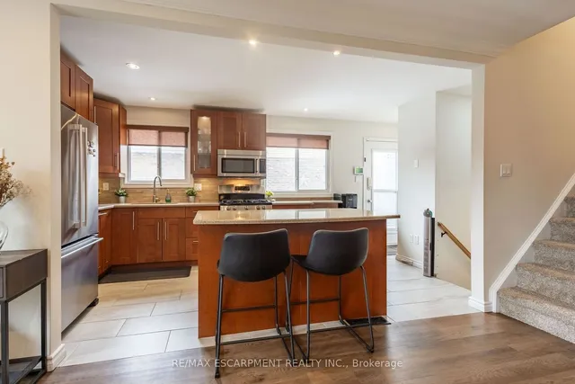 Additional property image - 72 Athenia Dr