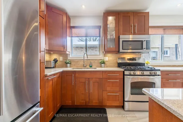 Additional property image - 72 Athenia Dr