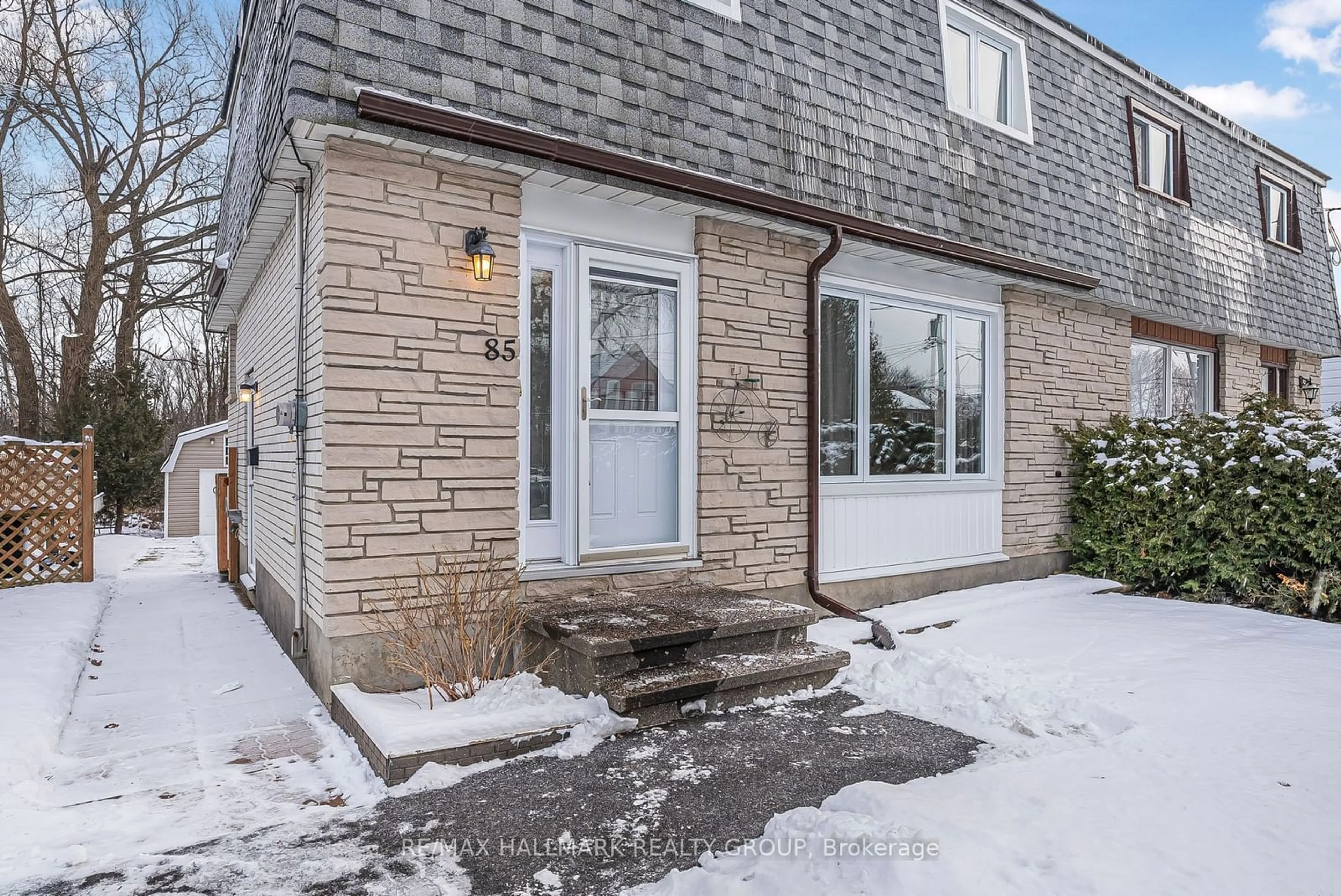 Unknown for 85 Stephen St, Smiths Falls Ontario K7A 1K7