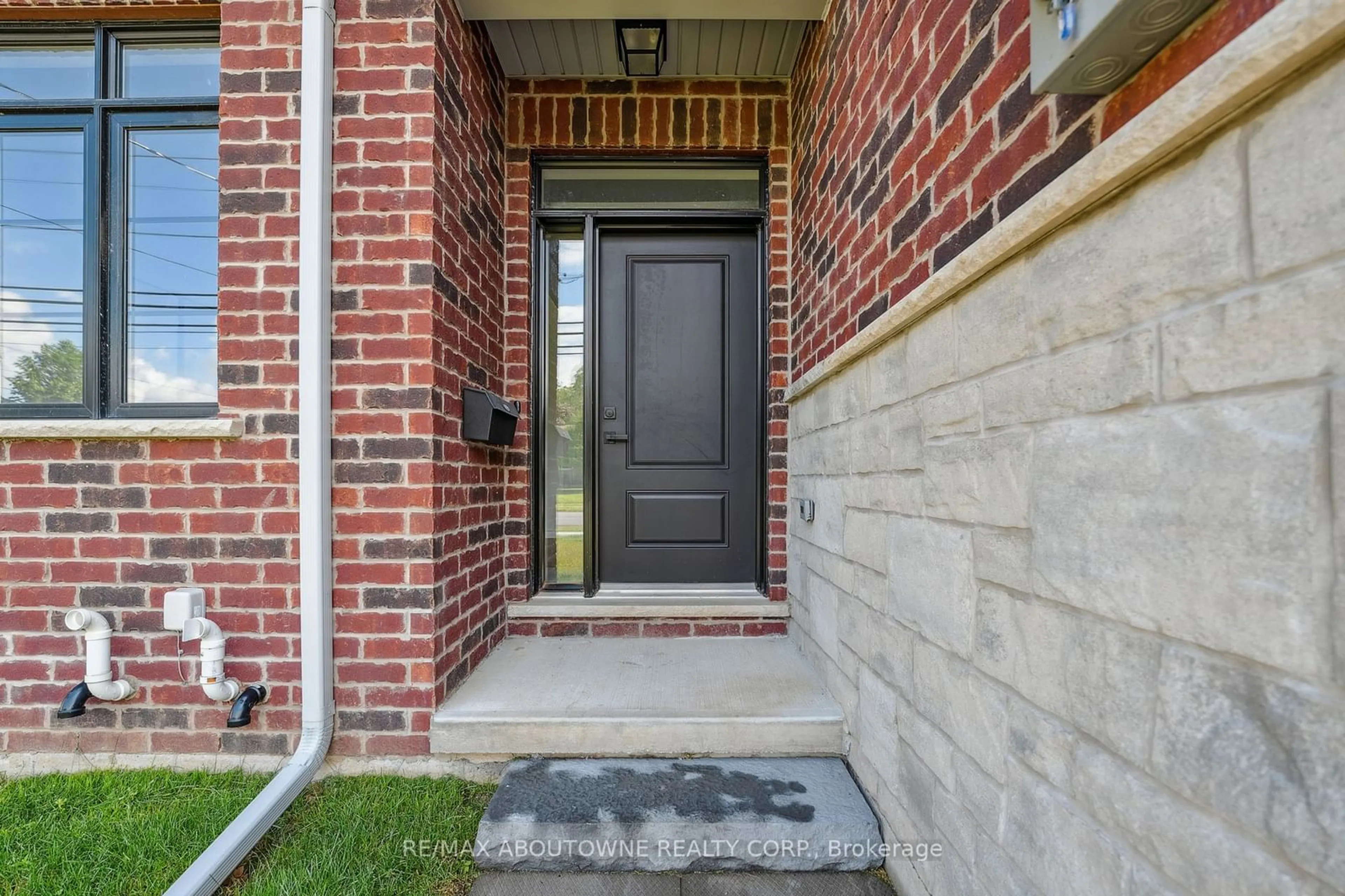 Unknown for 5691 Churchs Lane, Niagara Falls Ontario L2J 1Y8