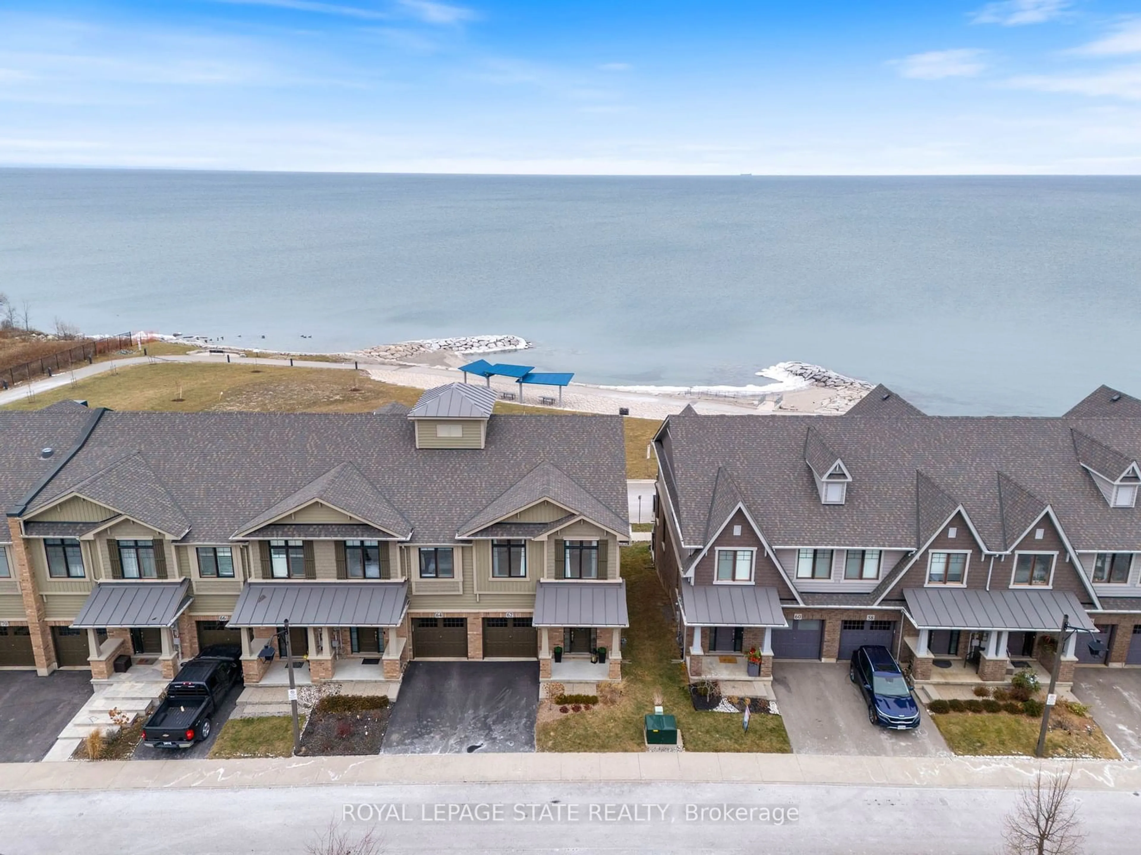 A pic from outside/outdoor area/front of a property/back of a property/a pic from drone, water/lake/river/ocean view for 62 Waterview Lane, Grimsby Ontario L3M 0H2