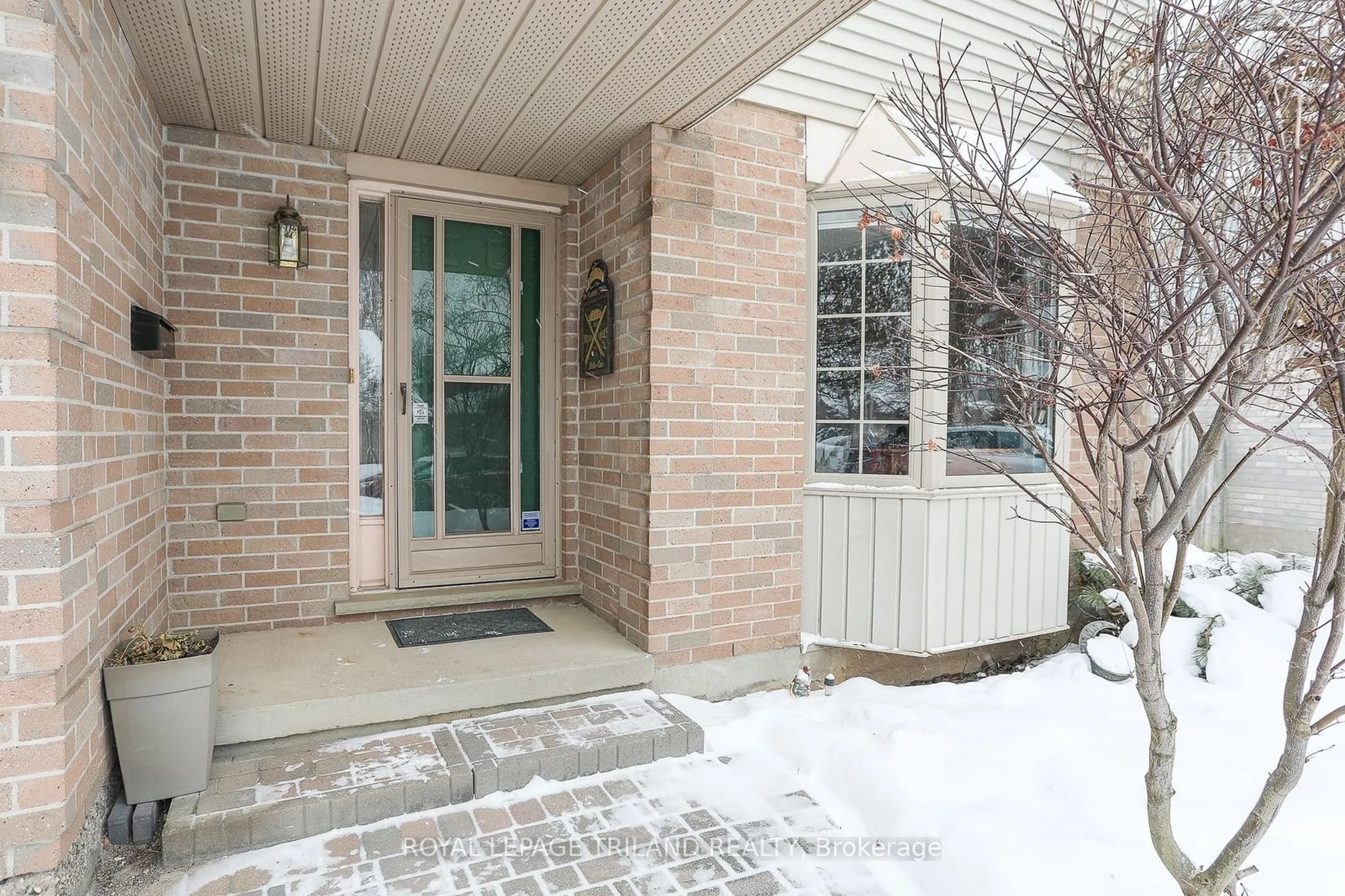 Indoor entryway for 83 Barrydale Cres, London Ontario N6G 2X5