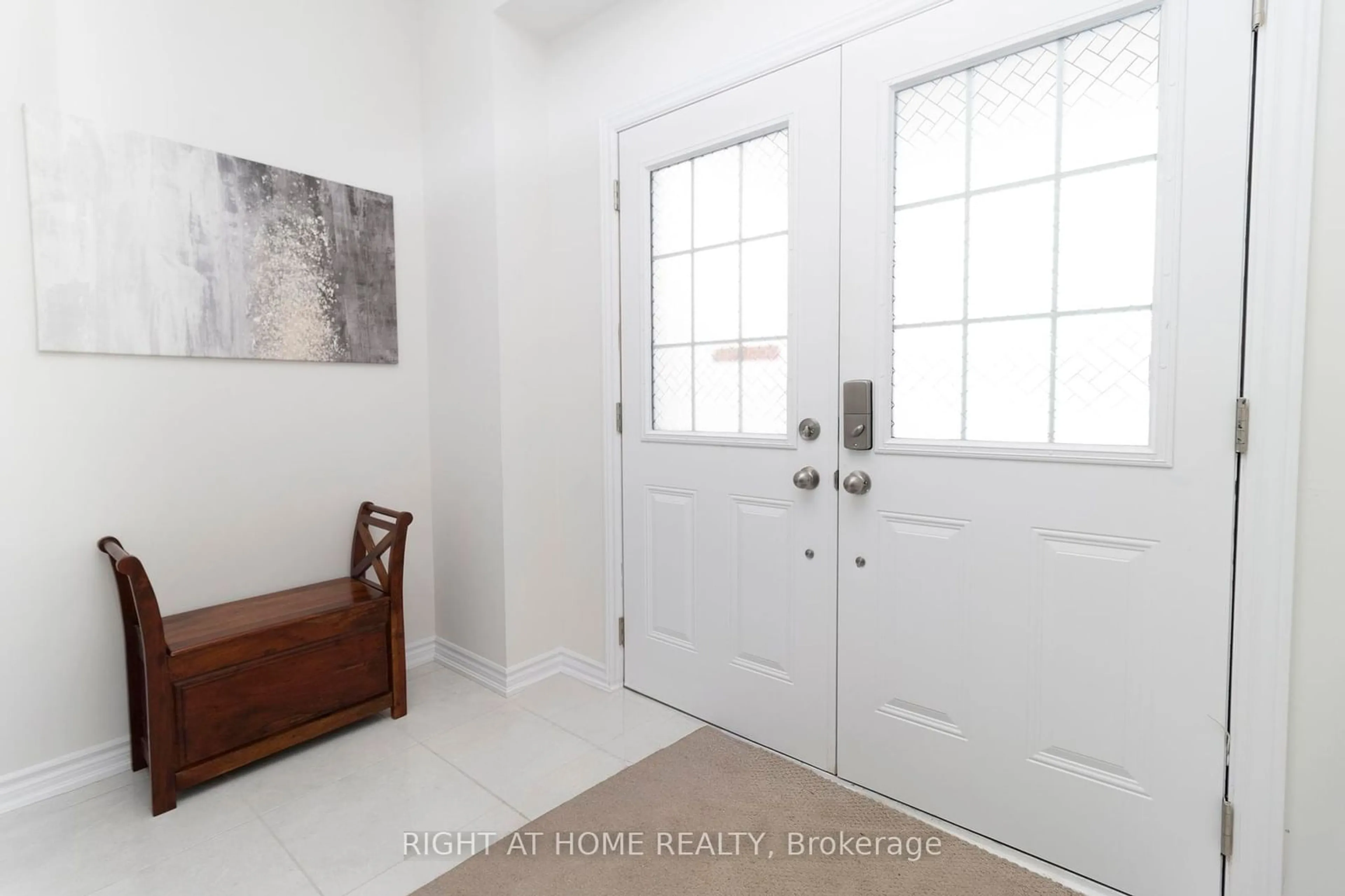 Indoor entryway for 36 Ford St, Brant Ontario N3L 0M6