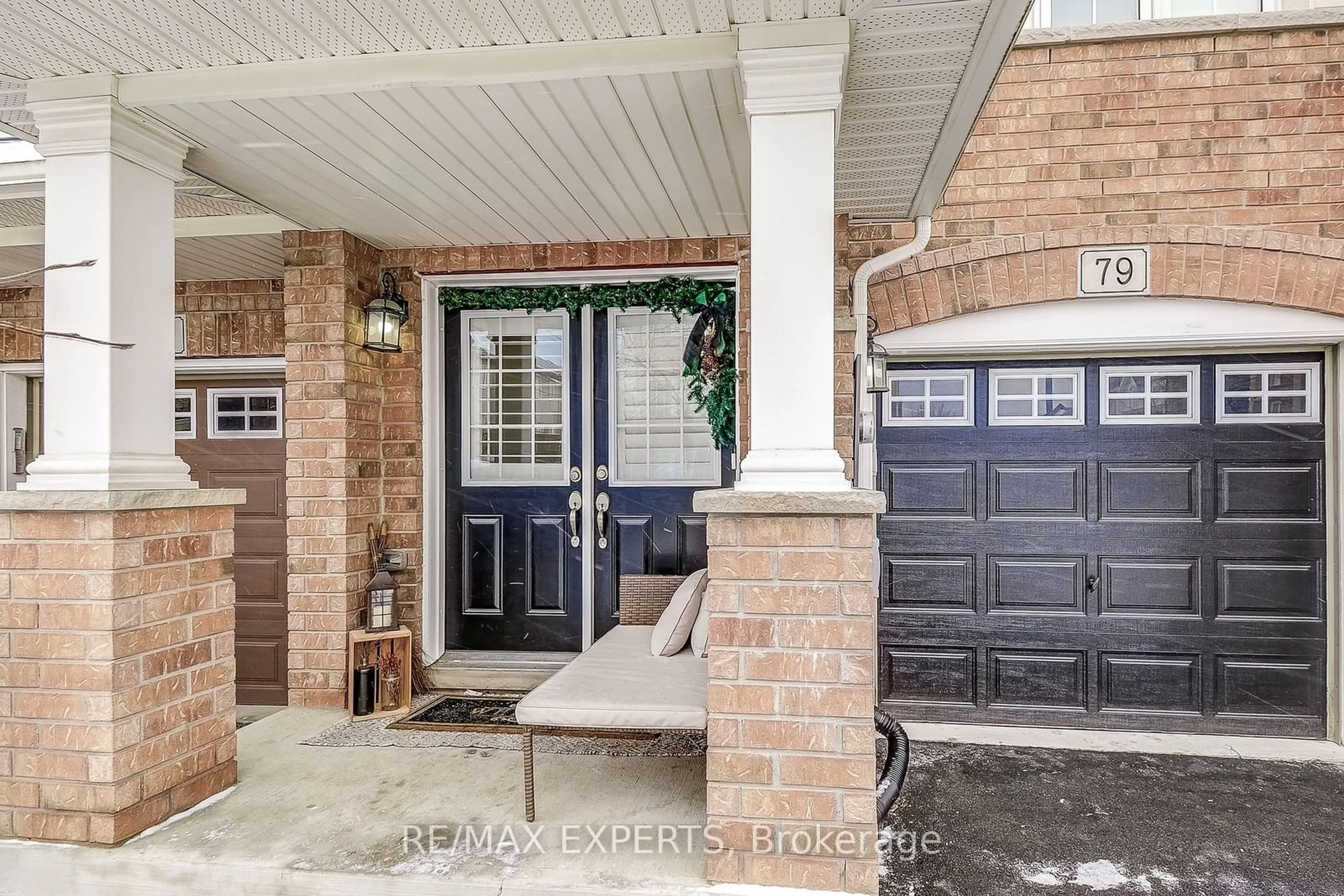 Indoor entryway for 79 Mayland Tr, Hamilton Ontario L8J 2V7