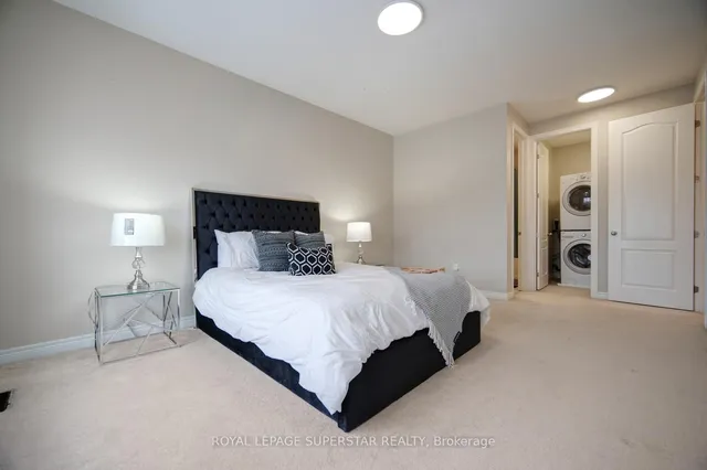 Additional property image - 220 EDGEWATER Cres