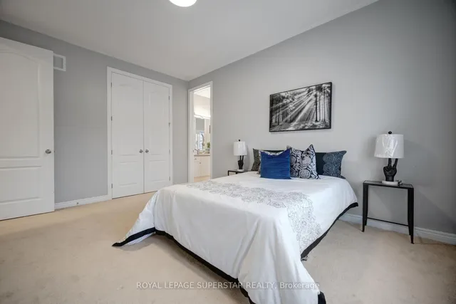 Additional property image - 220 EDGEWATER Cres