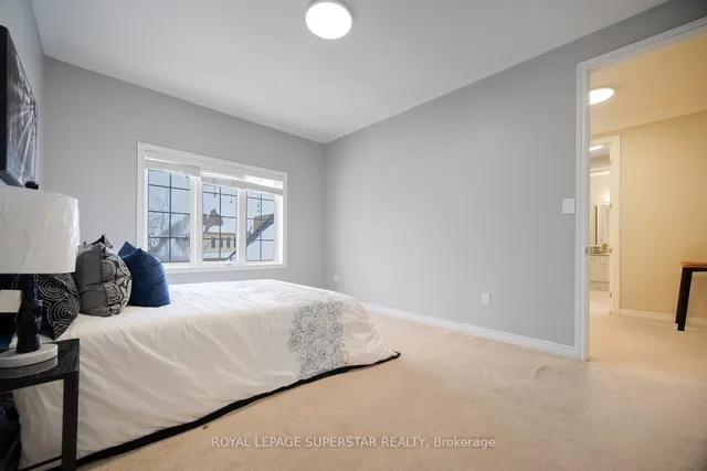 Additional property image - 220 EDGEWATER Cres