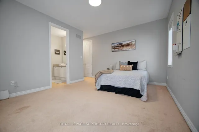Additional property image - 220 EDGEWATER Cres