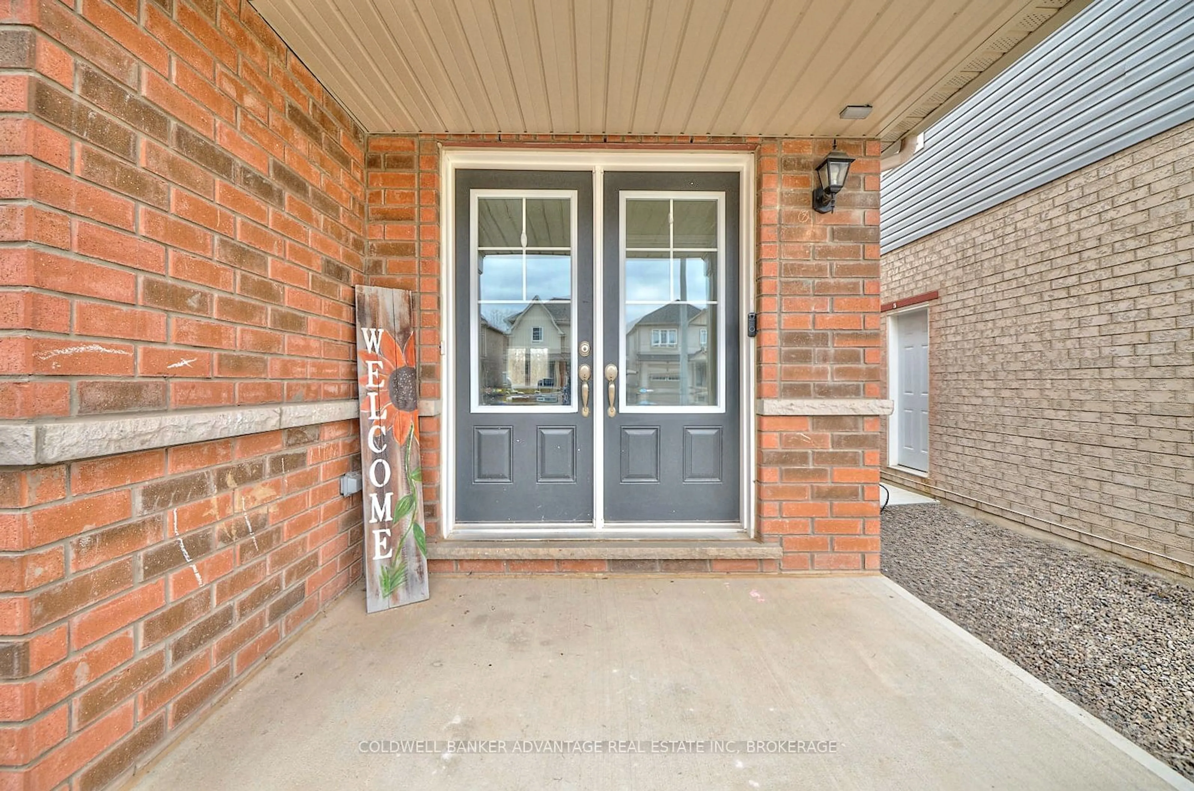 Indoor entryway for 111 TUMBLEWOOD Pl, Welland Ontario L3B 0J3