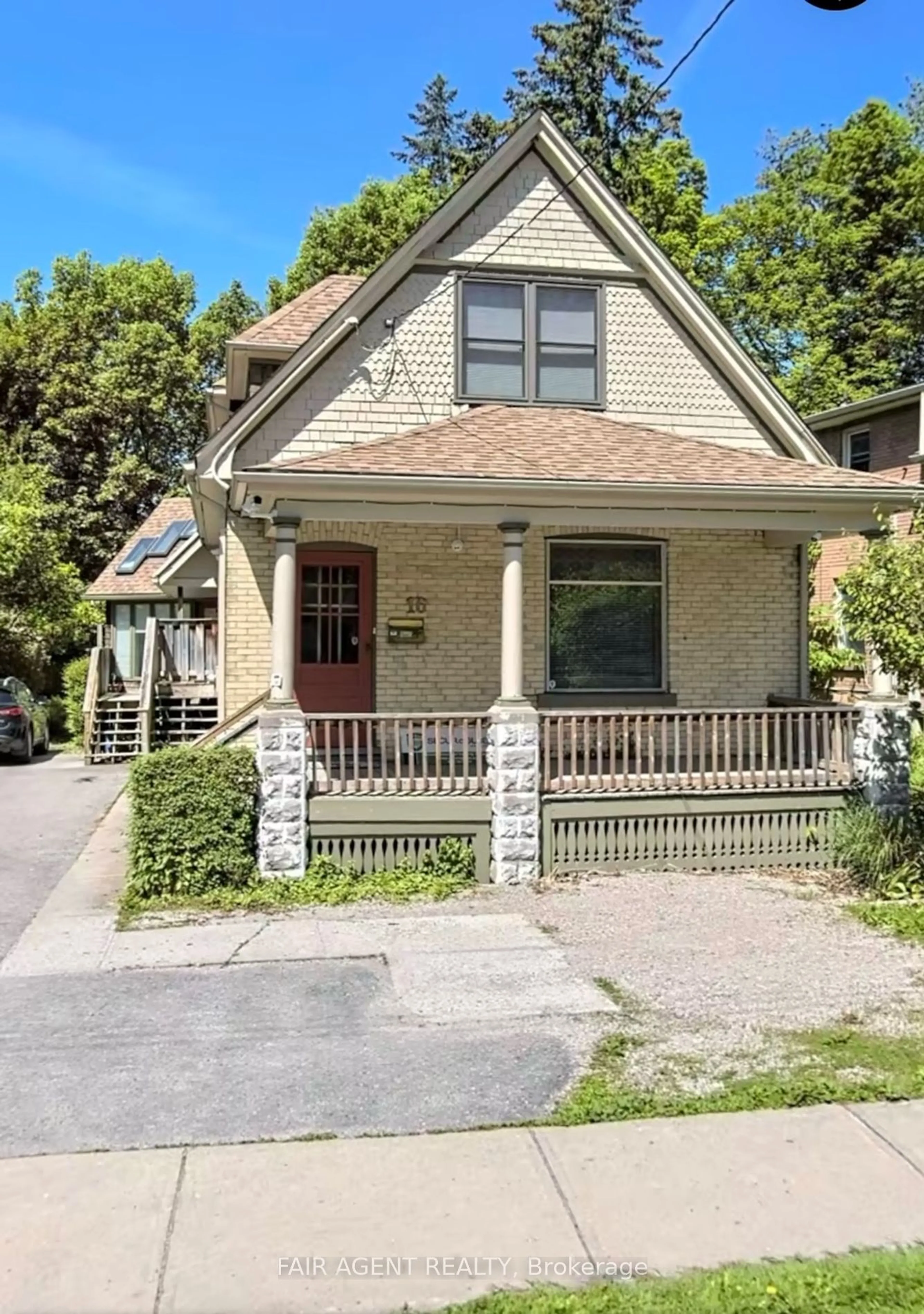 Home with brick exterior material, street for 16 WOODWARD Ave, London Ontario N6H 2G7