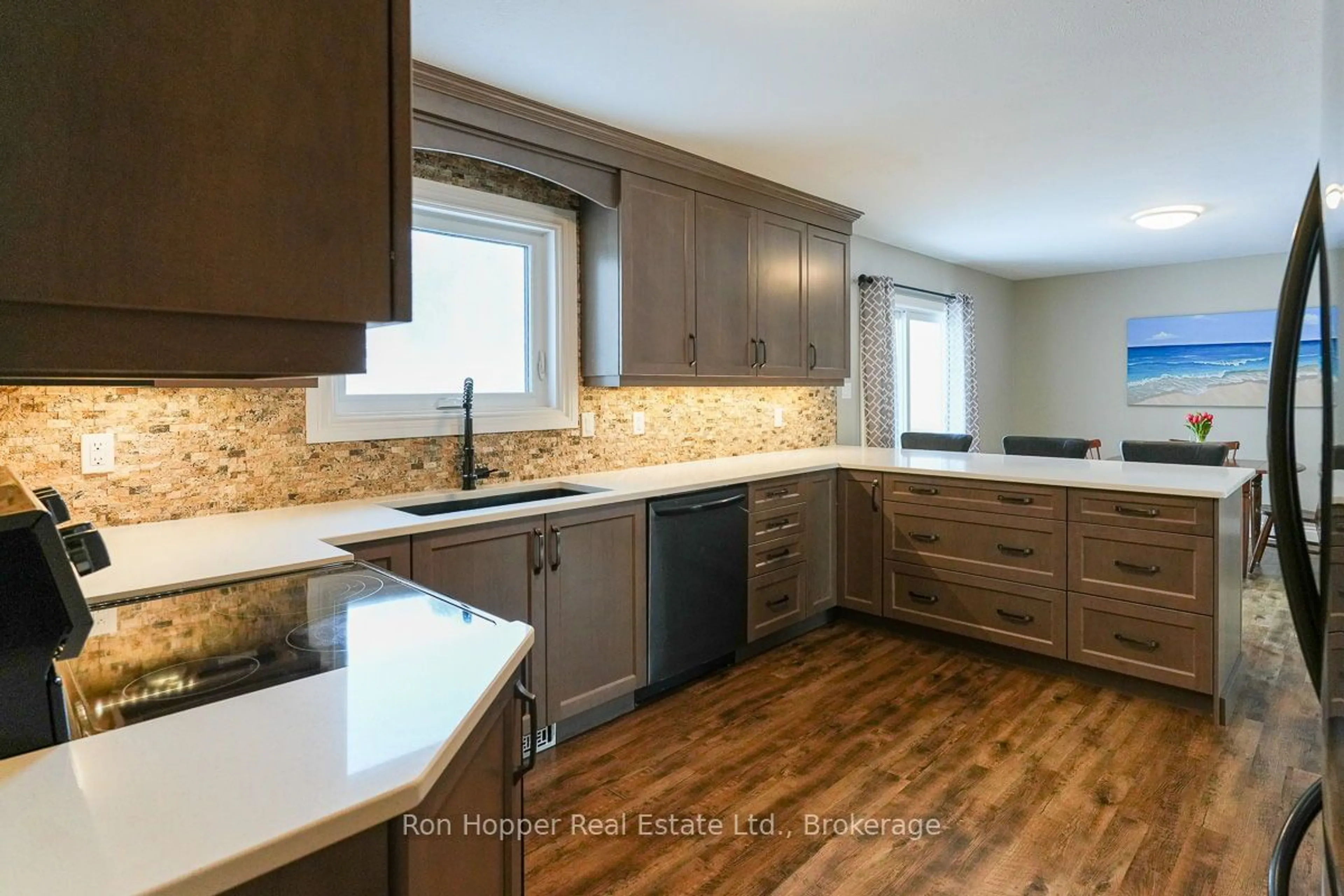 Open concept kitchen, unknown for 1890 6th Ave, Owen Sound Ontario N4K 5H9