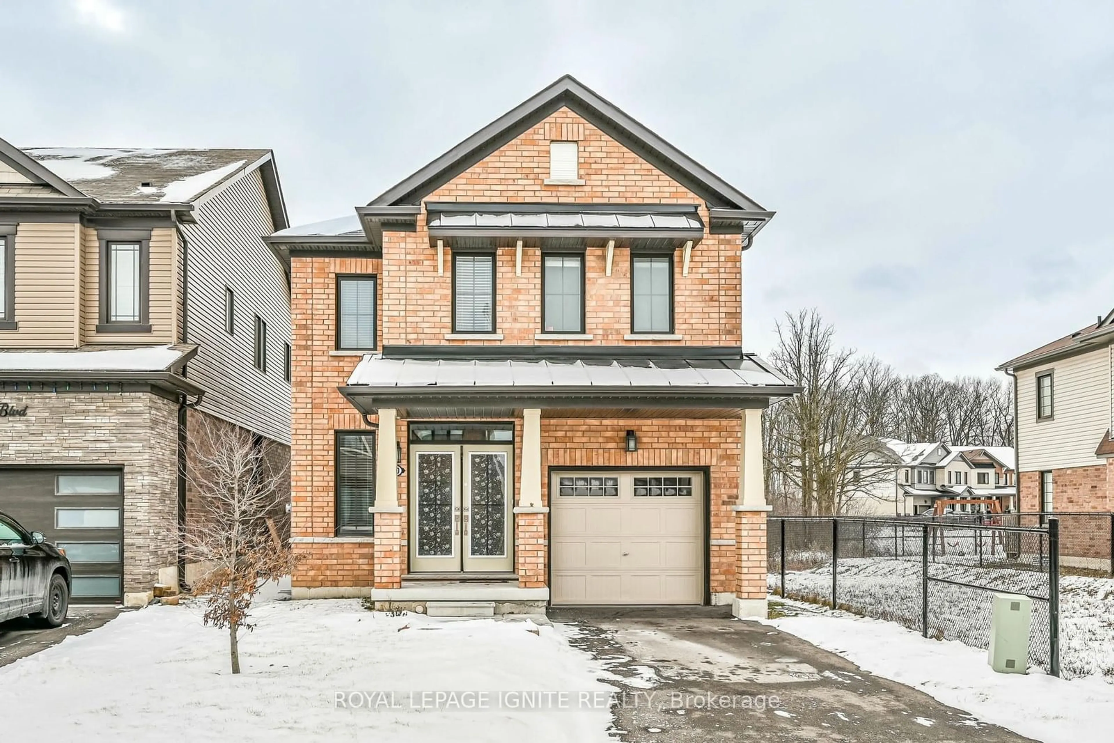 Home with brick exterior material, street for 20 Queen Mary Blvd, Hamilton Ontario L8J 0M4