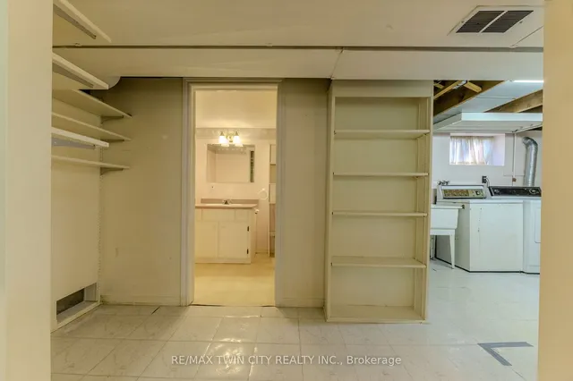 Additional property image - 547 Roxborough Ave