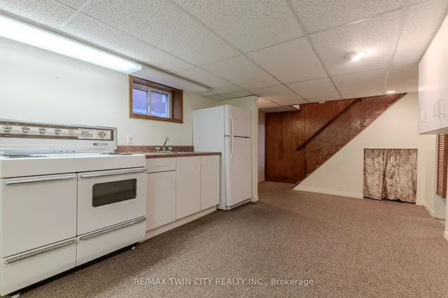 Additional property image - 547 Roxborough Ave