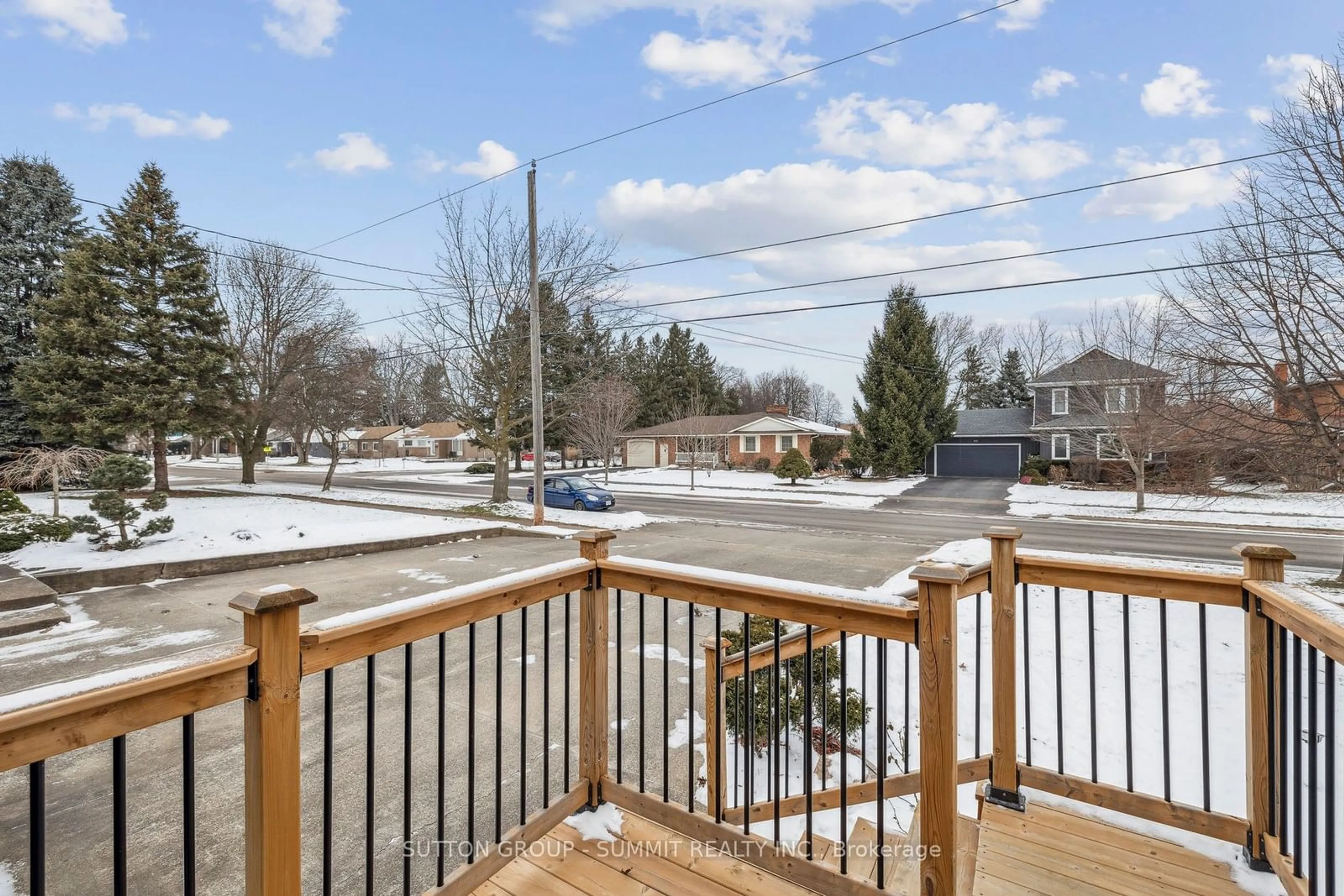 Patio, water/lake/river/ocean view for 6384 STAMFORD GREEN Dr, Niagara Falls Ontario L2T 1T6