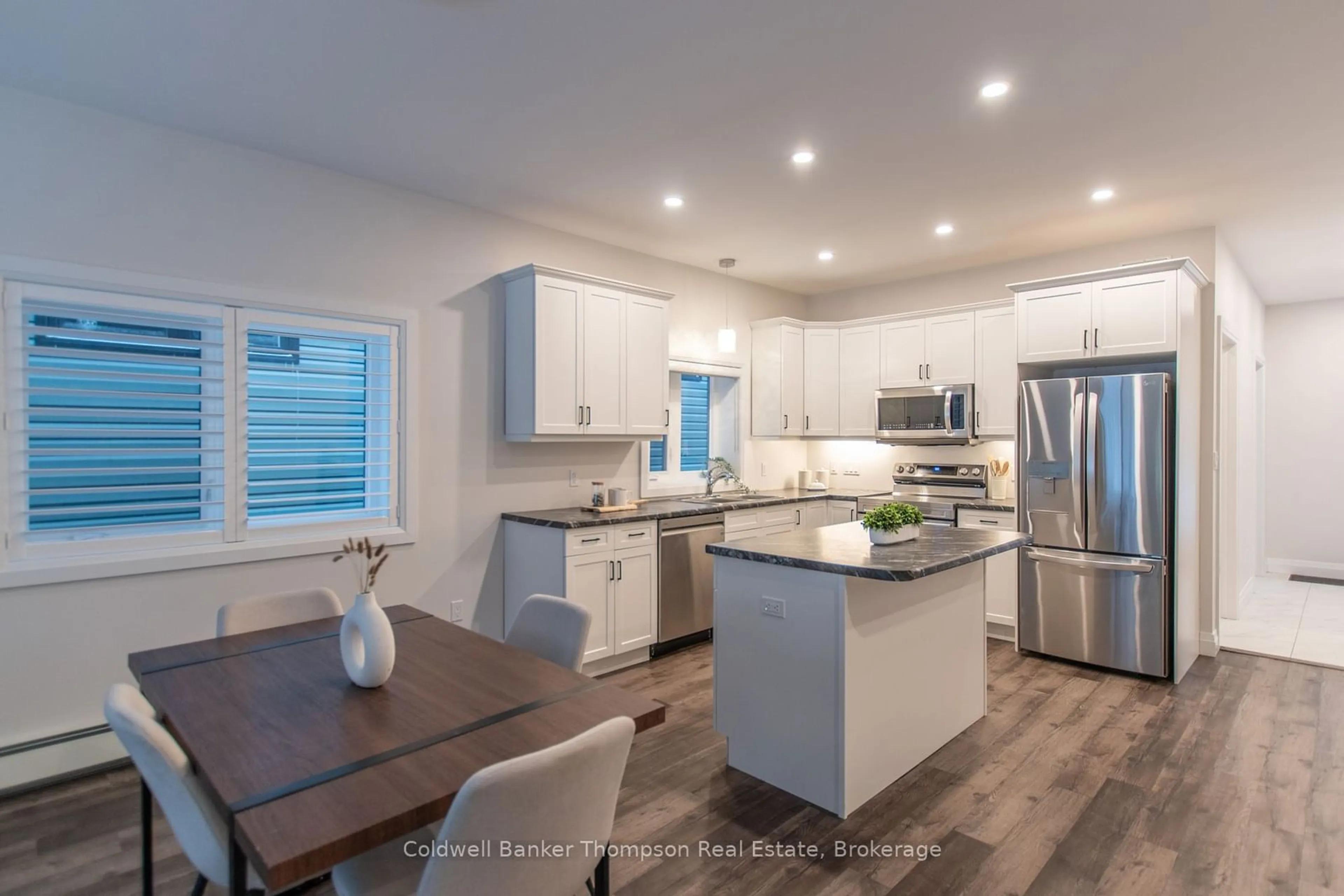 Open concept kitchen, unknown for 14 Ertler Lane, Huntsville Ontario P1H 1S7